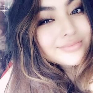 Meet your Posher, Alejandra